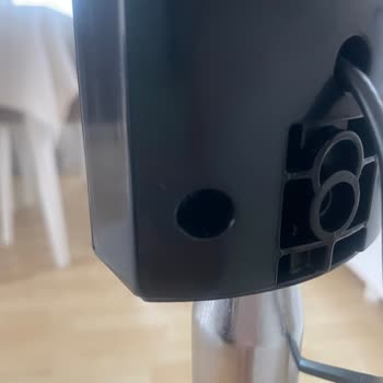 Luxell Vantilatör Bozuk Dönmüyor Ve Vida Yeri Yok