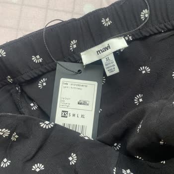 Mavi XL Ürüne XS Etiketi Takıp XS Diye Gönderdi