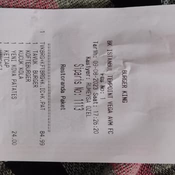 Burger King Yeşillik Üstünde Böcek Çıktı