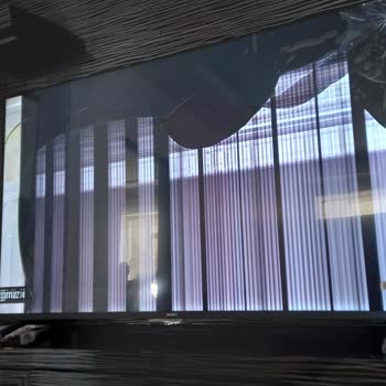 50" Axen TV Kırık Ekran