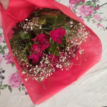 Çiçek Sepeti Kalitesizlik Kurumuş Güller