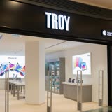 Troy E-Store Troy Satış Temsilcisinin Sergilediği Tavırları Ve Telefonu Satmaması.