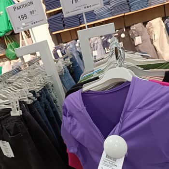 Zincir Moda Yanıltıcı Etiket Ve Askı Fiyatları