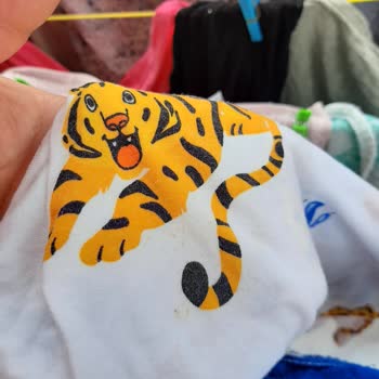 Vanish Kosla Lekeleri Çıkarmadı Verdiğim Para Çöp Tüm Kıyafetler Çöp Oldu