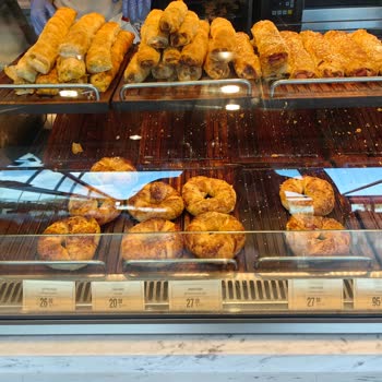 Simit Sarayı Fahiş Fiyat Ve Etiket Olmaması