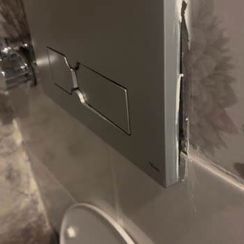 Parna Otel Göründüğü Gibi Değil