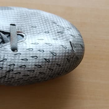 Adidas Kramponun Yırtılması Şikayet