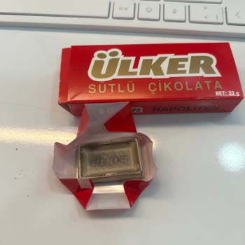 Ülker Napoliten Rahatsız Edici Tadı Ve Görüntüsü