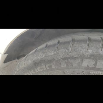 Nokian Tyres Nokia Powerproof Lastik Yanaklarında Derin Çatlaklar