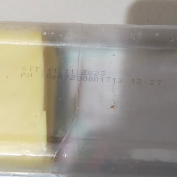 Sek 1 Kg'lik Dilimli Tost Kaşarında Küflenme Siyahlaşma