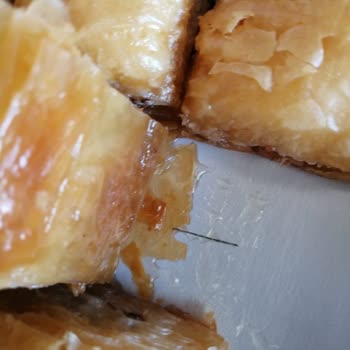 Musluoğlu Baklava Musaoğlu Baklavaları Kıl Çıktı