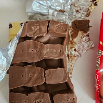 Defolu Ülker Kare Çikolata