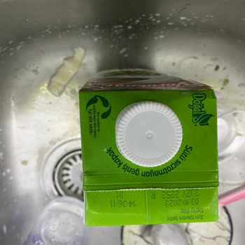 Yörükoğlu Yarım Yağlı Süt