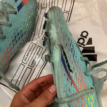 Adidas Krampon Yırtılması Ve İlgisizlik