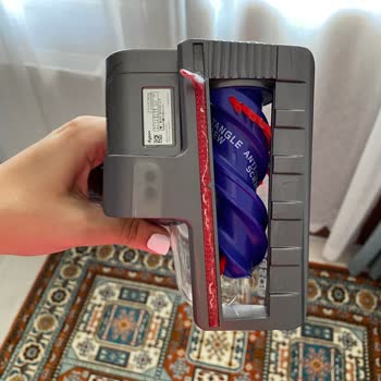 Dyson V12 Kablosuz Süpürge Mobilya Başlığı