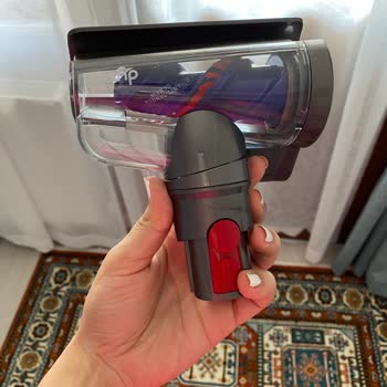 Dyson V12 Kablosuz Süpürge Mobilya Başlığı