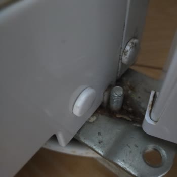 Bosch Buzdolabımın İç Ve Dış Kısımlarında Paslanmalar