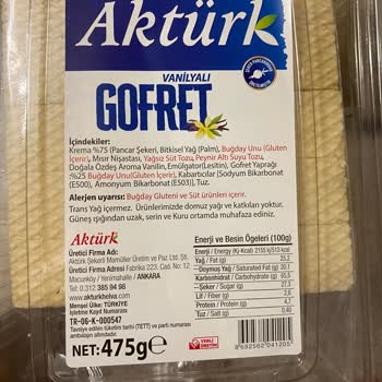 BİM Aktürk Gofret İçinden Simsiyah Şeyler Çıktı!