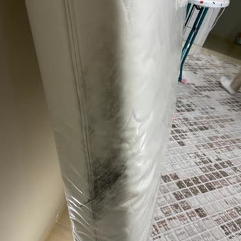 Ankara Cepa AVM Yataş Mağazası Bebek Yatağı Hijyen Problemi