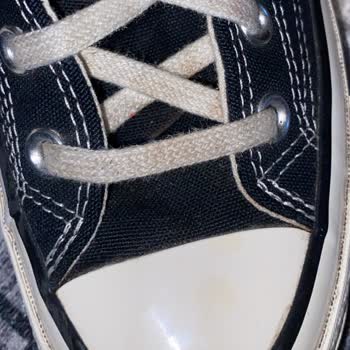 Converse Ayakkabım Açıldı İki Ayda