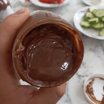 Nutella Her Yerinde Kabarcık Var