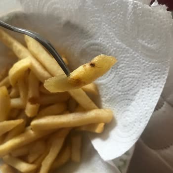 Superfresh Patates Kızartması İçindeki Yabancı Cisim