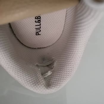 Pull and Bear 2 Ay İçinde Ayakkabının İçini Yırtılıp Ayakta Acı Yapıp Giyilememesi