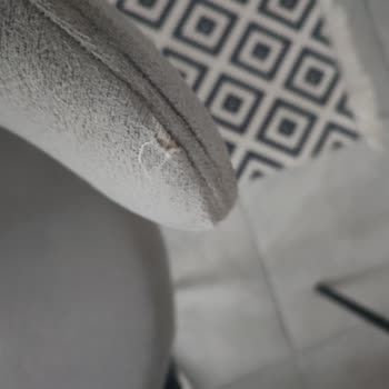 İclal Ofis Mobilyaları (Ankara) Üzerinden Aldığım Sandalyeler Yırtık Geldi