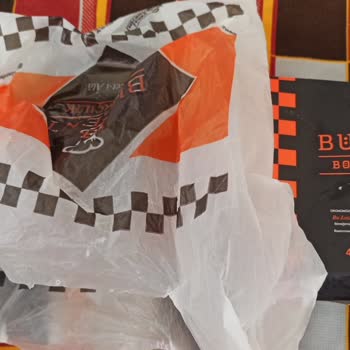 Trendyol Yemek Ve Bülent Börekçilik 500 Gr Siparişe 3 Dilim Börek