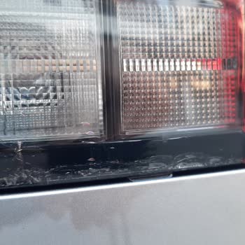 Opel Çatlayan Stopların Değişiminin Reddi!