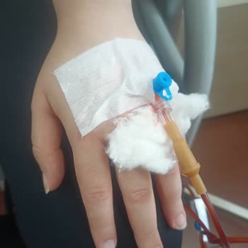 İstanbul Üniversitesi Tıp Fakültesi Tecrübesiz Ve Üslup Sorunu Olan Hemşireler