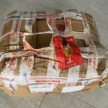 Sürat Kargo İle Gönderilen Bir Paketin Taşıma Esnasında Gördüğü Hasar