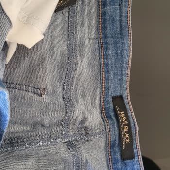Mavi Jean Pantolon Geçmeyen Kırışıklıklar