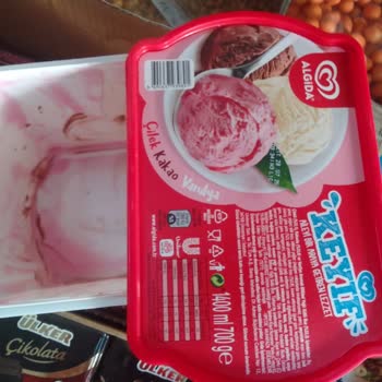 Algida Dondurmanın İçinde Cam Parçası Çıktı