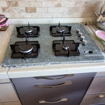 Bosch Cam Ocak Patladı