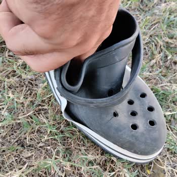 İzmir İstinye Deichmann Mağazasından Aldığım Sandaletin 1 Ay İçinde Parçalanması