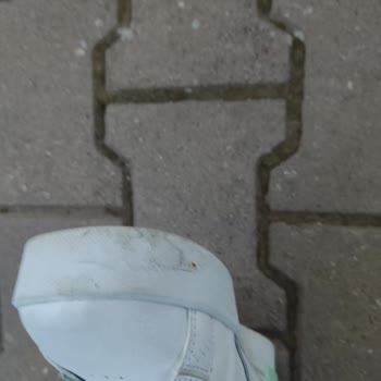 In Street 'ten Yeni Alınan Ayakkabının Soyulması, Üretim Hatası Değil Denmesi
