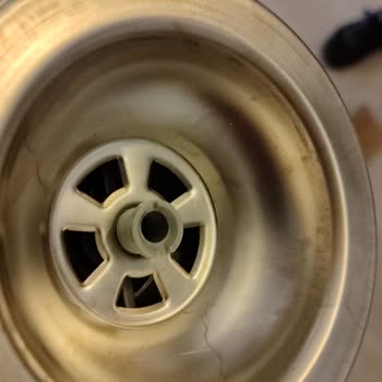 Bayraktar Yapı Dekorasyon Mutfak Eşyası Hatalı