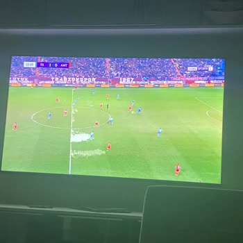 Tod TV Maç Yayınında Yağlı Boya Resim Sergisi İzliyorum?