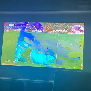 Tod TV Maç Yayınında Yağlı Boya Resim Sergisi İzliyorum?