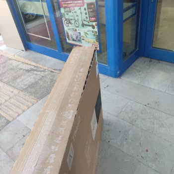 BİM'den Aldığımız Hasarlı LG Televizyonu