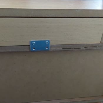 Türkmenler Mobilya Montaj Esnasında Verilen Zarar Tamir Edilmiyor.