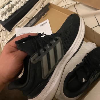 Adidas Kaliteli Diye Alıyoruz Ama Tam Bir Fiyasko!