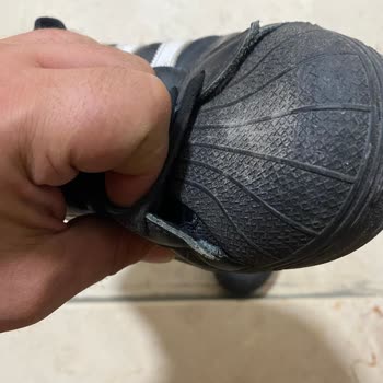 Adidas Kaliteli Diye Alıyoruz Ama Tam Bir Fiyasko!