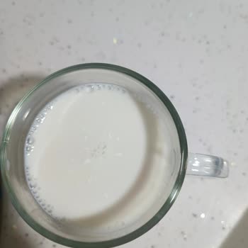 A101 Den Alınan Süt Ve Yumurta Bozuk