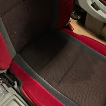 Efe Tur Islak Ve İdrar Kokan Koltukta Yapılan Yolculuk