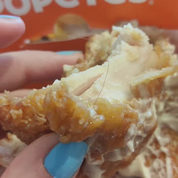 Popeyes Ayazağa Hamburgerden Çıkan Saç