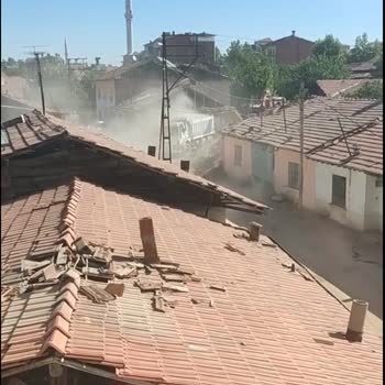 Çevre, Şehircilik Ve İklim Değişikliği Bakanlığı Bina Yıkmada Ve Enkaz Kaldırmada Su Kullanılmıyor!