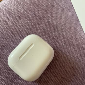 Epttavm Sıfır Ürün Yerine Kullanılmış Ürün Airpods 3. Nesil Kulaklık