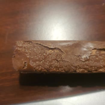 Ülker Çikolatanın Üzerinde Beyaz Benekler Var Bozulmuş Ürün